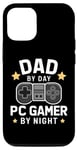 Coque pour iPhone 14 Pro Dad By Day PC Gamer By Night Fête des pères pour les papas de jeu