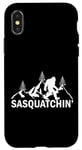 Coque pour iPhone X/XS Explorez l'aventure Silhouette de Sasquatch en plein air