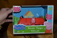 PEPPA PIG LE VEHICULE ROUGE AVEC LA FIGURINE JE GROUPE