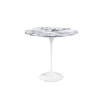 Knoll - Saarinen Oval Table - Småbord, Vitt underrede, skiva i glansig vit Arabescato marmor - Sidebord - Eero Saarinen - Svart - Metall/Tre