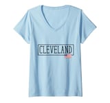 Womens Cleveland City USA Flag State Travel US America Women Men V-Neck T-Shirt