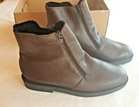 Bottines en cuir marron doublure chaude neuves Ulysse taille 45 (pa)