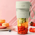 Small portable juice machine, electric fruit machine, 300ml capacity, easy to carry, pc material, health and environmental protection, removable, easy to clean.