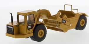 Diecast Masters 85695 Cat 611 Wheel Tractor Scraper 1:64