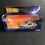 Corgi 1/36 Back To The Future Delorean + Doc Brown Figur Diecast Model Car