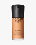 Studio Fix Fluid SPF 15 24HR Matte Foundation + Oil Control 30 ml (Farge: NC42)