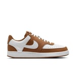 Nike Sneaker Court Vision Low Next Nature - British Tan/hvit Dame, størrelse 44½