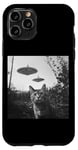 Coque pour iPhone 11 Pro Cat Selfie with UFO Weird 50s Photo -