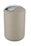 WENKO Petite Poubelle Salle de Bain, Poubelle à Couvercle basculant Brasil L, 6.5L, Taupe, Ø 19,5 x 31 cm