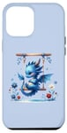 Coque pour iPhone 14 Plus Dragon ludique se balançant dans le jardin sur fond bleu.
