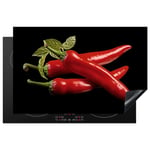 KitchenYeah© Protection Plaque Induction 80x52 cm Protege Deco Cuisine Cache Protège De Cuisson Accessoire Poivron Rouge - Rouge - Herbes - Épices - Noir