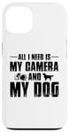 Coque pour iPhone 13 Tout ce dont j'ai besoin, c'est de mon appareil photo et de mon chien, maman, papa, garçons et filles