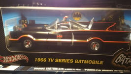 Batmobile - Hot Wheels - Batman series TV 1966 - Vehicule - 1:18 " NEUF