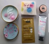 Bomb Cosmetics BEAR HUG Tin Candle Soap Hand Cream Body Shop Lippy Gift Set X5