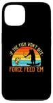 Coque pour iPhone 13 Bowfishing Force Feed Them, pêcheur, arc et flèche