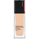 Shiseido Synchro Skin Radiant Lifting Foundation 220