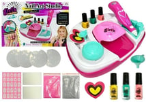 Manikyyrisetti Nail Art Studio kynsien kuivaimella