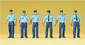 Preiser 10341 - POLICIER FRANCAIS MARCHANT - HO (1:87)