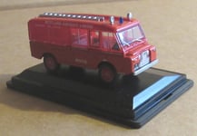 OXFORD DIECAST LAND ROVER FT6 CARMICHAEL FIRE WESTLAND AIRCRAFT LTD RESCUE RED