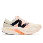 New Balance FuelCell SuperComp Elite V4 Vit - Handla nu på Loparshop.se!