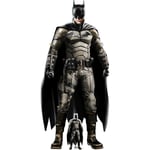 Star Cutouts - Figurine en carton The Batman Robert Pattinson Film 2022 - Style d'Art Graphique - Haut 195 cm