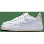 Nike Air Force 1 Lv8, storlek 37½