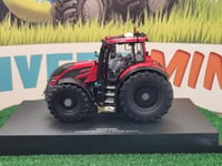 UH6675 - VALTRA Q305 rouge métallique - Universal Hobbies (UH) - 1/32