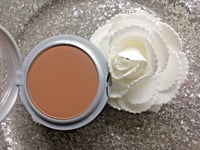 Loreal Compact Foundation True Match Powder W10 Warm Gold Mirror Puff