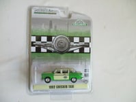 MINIATURE 1/64 OU 3 INCHIES GREENLIGHT CHECKER 1982 MARATHON A 11 CHICAC