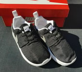 Nike Babies Infant Black Child Black Roshe One (TDV) , Unisex UK 8.5