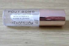 Makeup Revolution -  "Pout Bomb" Plumping Lip Gloss. 4.6ml. "Glaze"