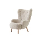 Petra Vb3 Lounge Chair, Sheepskin Moonlight/oiled Oak