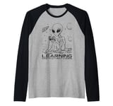 Alien Gaming Playing Video Games For Geek UFO Humor Raglan Baseball Tee