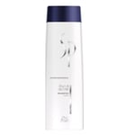 Wella Professionals : SP Silver Blond. keltaisuutta poistava shampoo vaaleille hiuksille. Koko : 250 ml.