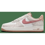 Nike Air Force 1 '07 LV8, storlek 41