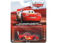 Coffret Voiture Cars : Flash Mcqueen Escapade Routiere - Set Véhicule Miniature