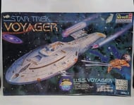 REVELL 1997 Star Trek Voyager U.S.S Voyager Limited Edition Scale Model Kit 3612