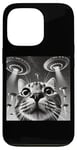 Coque pour iPhone 13 Pro Cat Selfie with UFO Weird 50s Photo