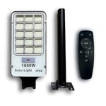 AntDau71 - Lampadaire solaire LED extérieur 1000W avec capteur crépusculaire et de mouvement équipé de télécommande et support noir de 50 cm, lampadaire solaire 420 LED IP66 6500k