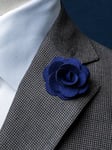 Mörklila lapel pin blomma ros