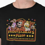 FNAF t-shirt med Five nights Freddys pizza design 152cl 12 - 13 år