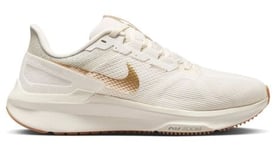 Nike Structure 25 - femme - blanc