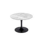 Knoll - Saarinen Round Table - Soffbord, Svart underrede, skiva i matt Statuarietto marmor, H: 36, Ø 51 - Sohvapöydät - Eero Saarinen - Musta,Valkoinen - Metalli/Kivi