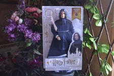 poupee harry potter articule neuf SEVERUS SNAPE  papier cadeaux