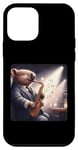 Coque pour iPhone 12 mini Wombat joue du saxophone dans un club de jazz confortable et faiblement éclairé. Notes