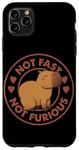 Coque pour iPhone 11 Pro Max Badge parodie du film Capybara avec inscription « Not Fast Not Furious »