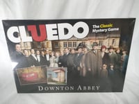 Cluedo Downtown Abbey Board Game Hasbro One Thief 6 Suspects New Sealed 13+