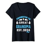 Promoted to Great Grandma 2024 I'm Going to Be Grandma 2024 V-Neck T-Shirt