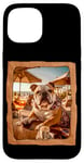 Coque pour iPhone 15 Bulldog à la table de plage avec boisson