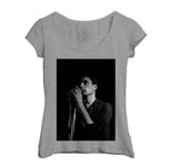 T-Shirt Femme Col Echancré Joy Division Ian Curtis Live Punk Rock Photo Vintage Noir Et Blanc